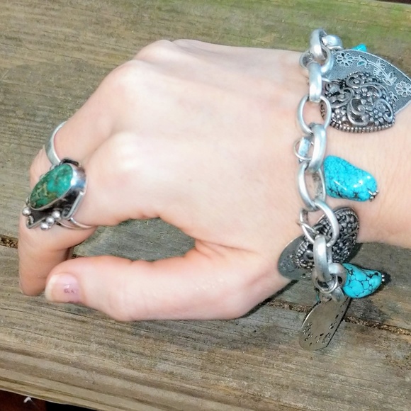 Vintage Heart Charm Bracelet - Picture 5 of 8